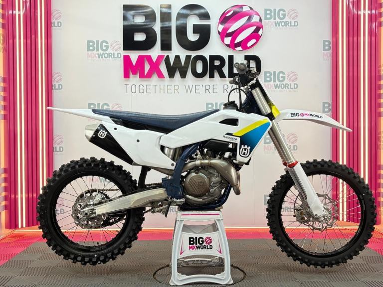 Husqvarna FC 450 2025 - Only 24 Hours - Stock & Great Condition 