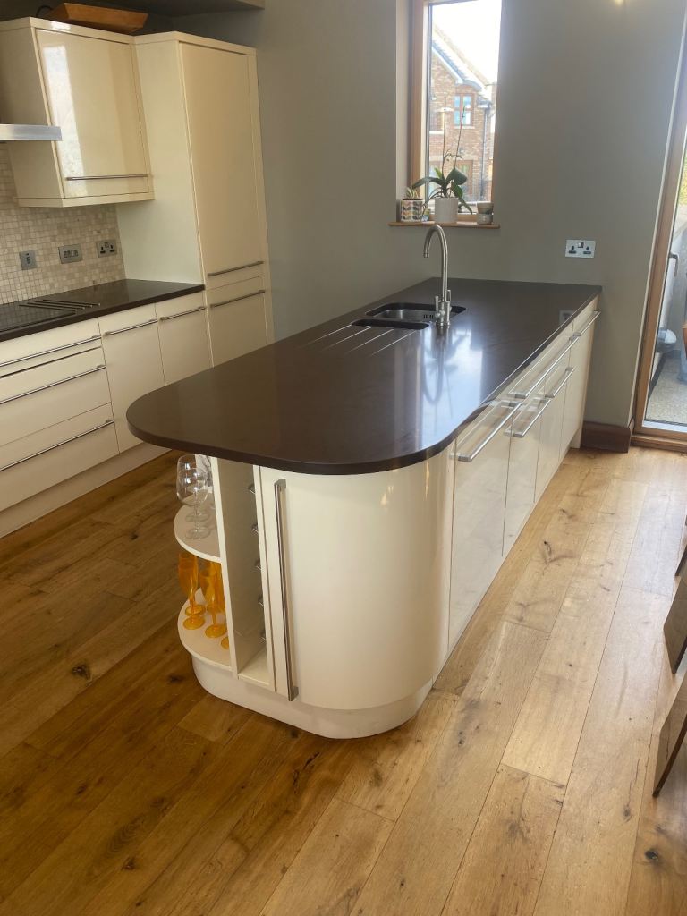 Kitchen Doors, Quartz Worktop and Neff Oven, Microwave and Warming Tray