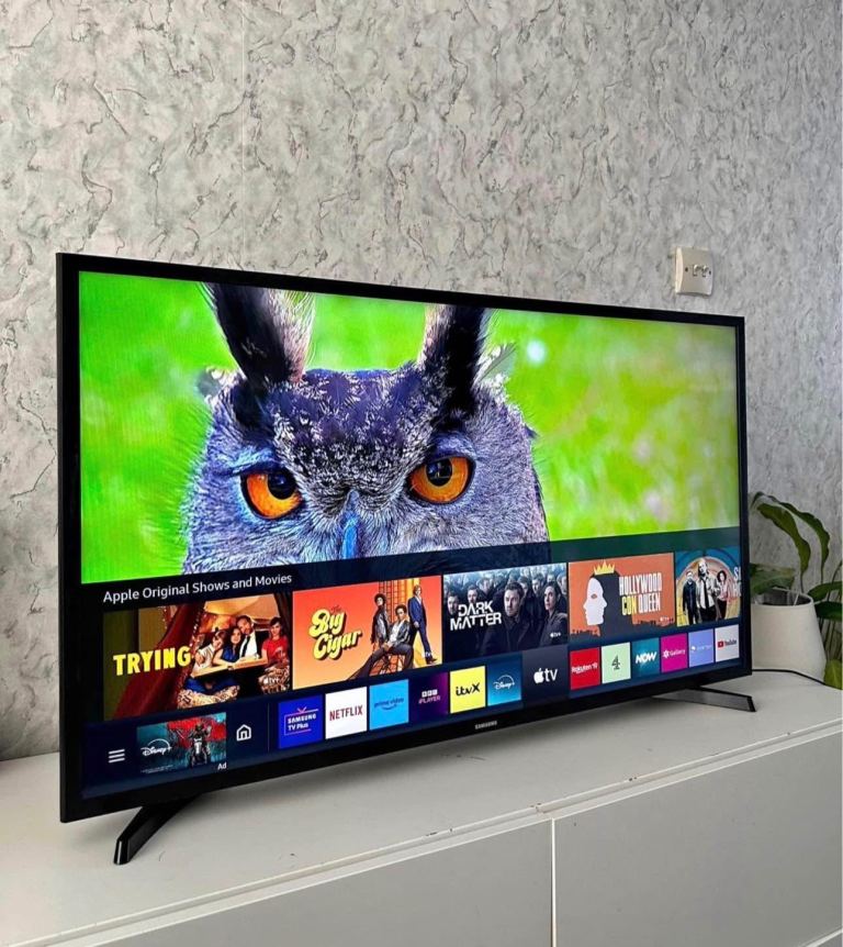 Samsung 40” Smart WiFi Full Hd HDR Led tv Excellent condition
