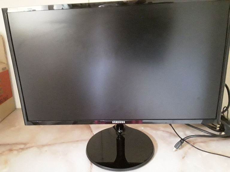 Samsung  monitor 24 in 