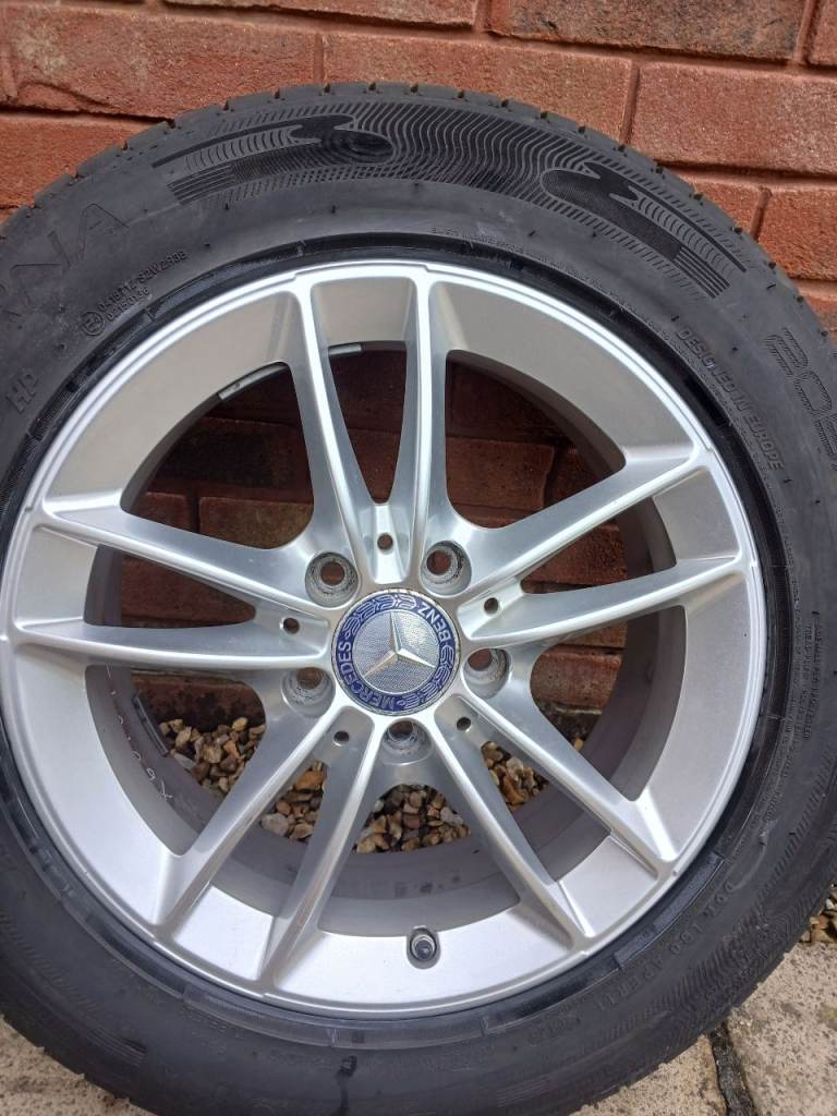 Mercedes a b class alloy wheel 