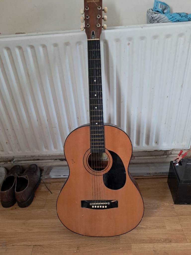  Acoustic guitar 