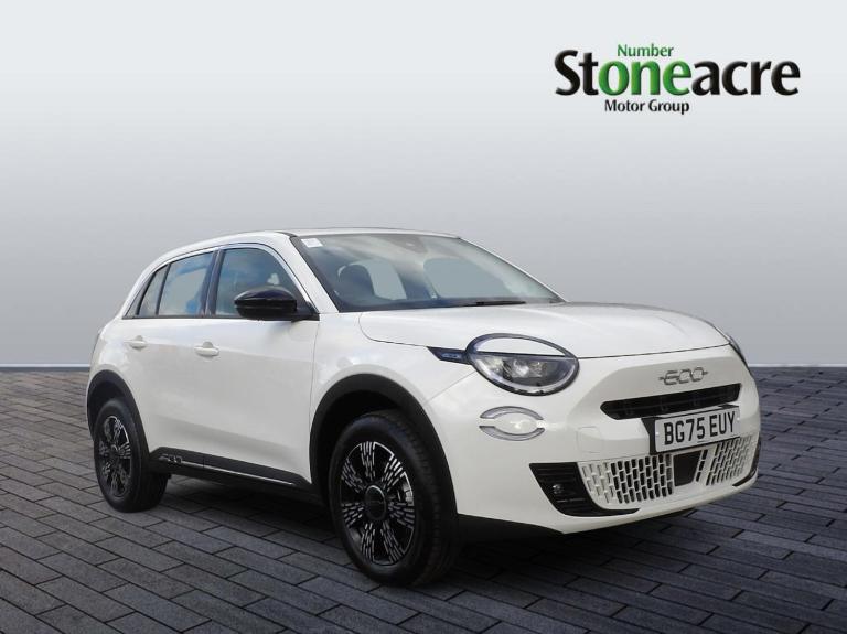 2025 Fiat 600 1.2 Hybrid 48V 136 5dr eDCT-6 HATCHBACK PETROL Automatic