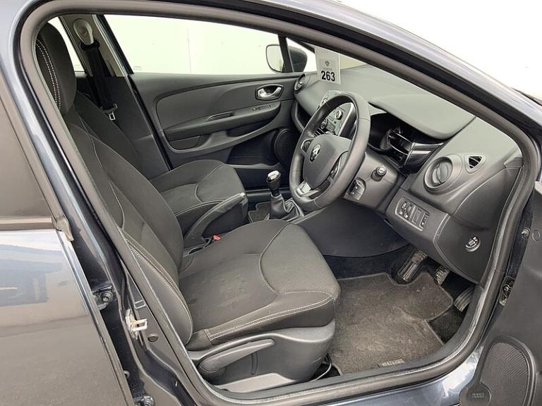 2023 Renault Clio DCI 90 Hatchback Diesel Manual