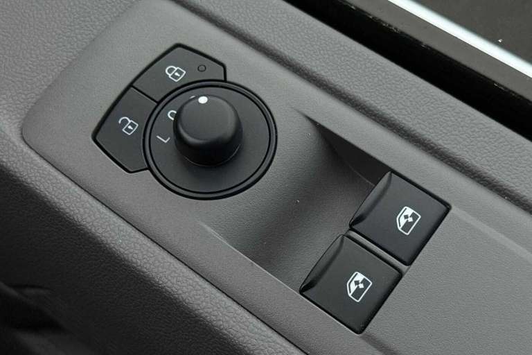 2025 Volkswagen Transporter Commerce Plus 2.0 TDI 110 PS 6sp Manual Van DIESEL Manual