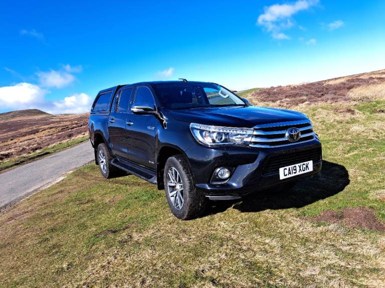 Toyota, HILUX, invincible. 2019, Manual, 2393 (cc)