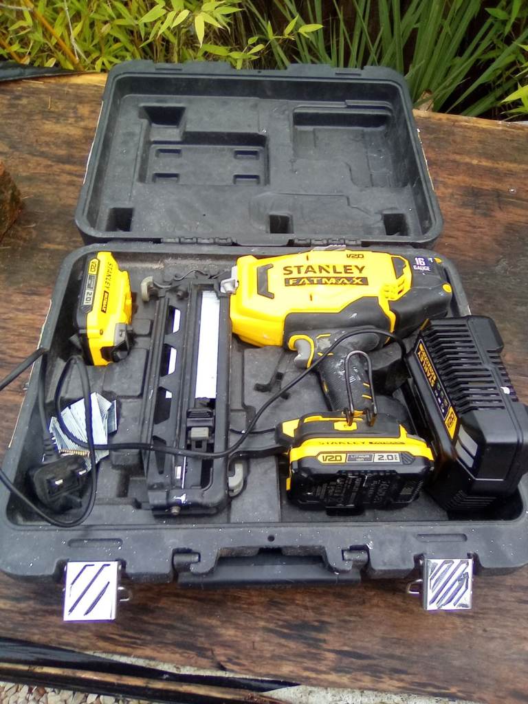 Stanley fatmax 2nd fix nail gun like dewalt
