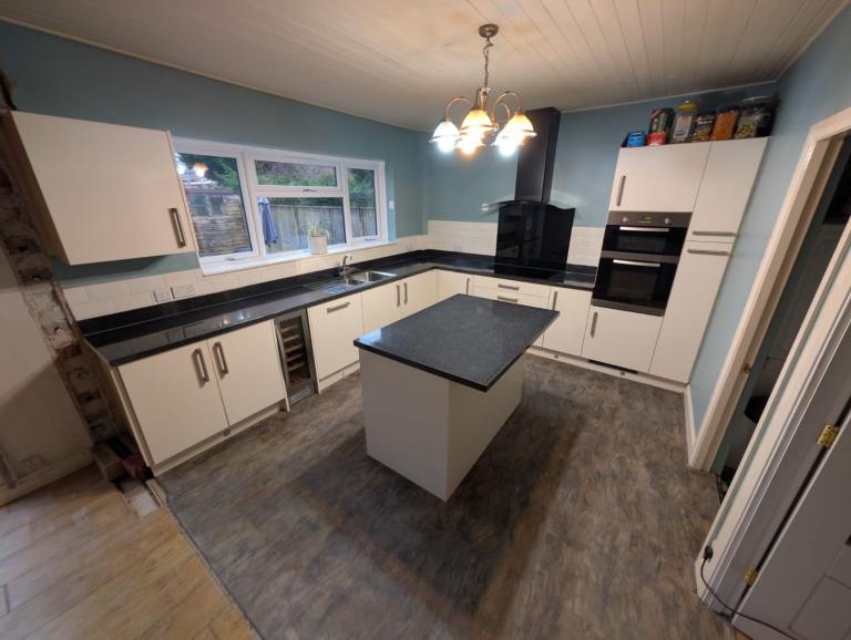 Modern Kitchen for Sale – Birch Plywood Carcasses & Units – Buyer to Remove