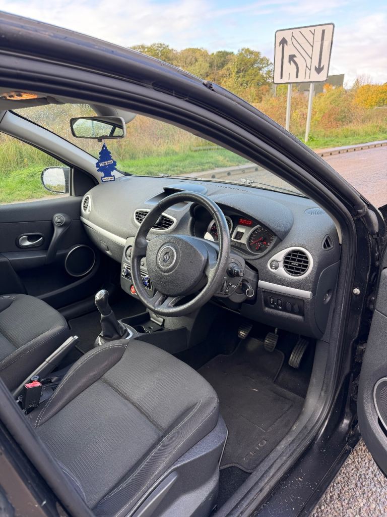 Renault, CLIO, Hatchback, 2010, Manual, 1461 (cc), 5 doors