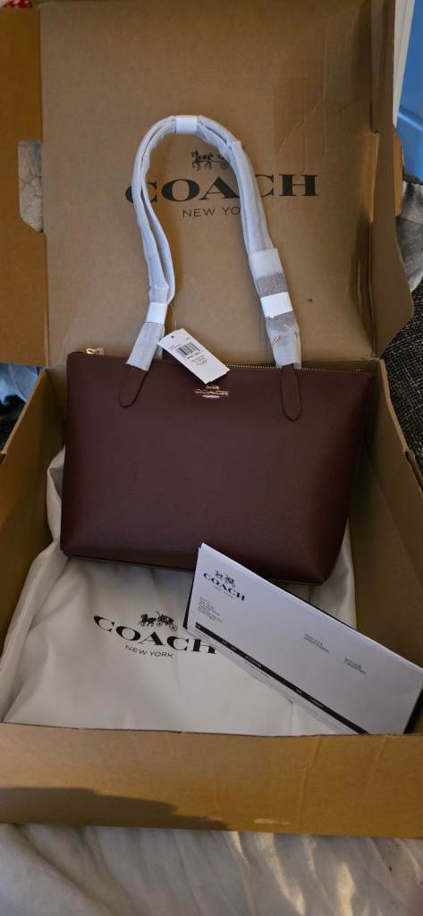 Brand New Coach Fiona Tote Bag – Burgundy Leather