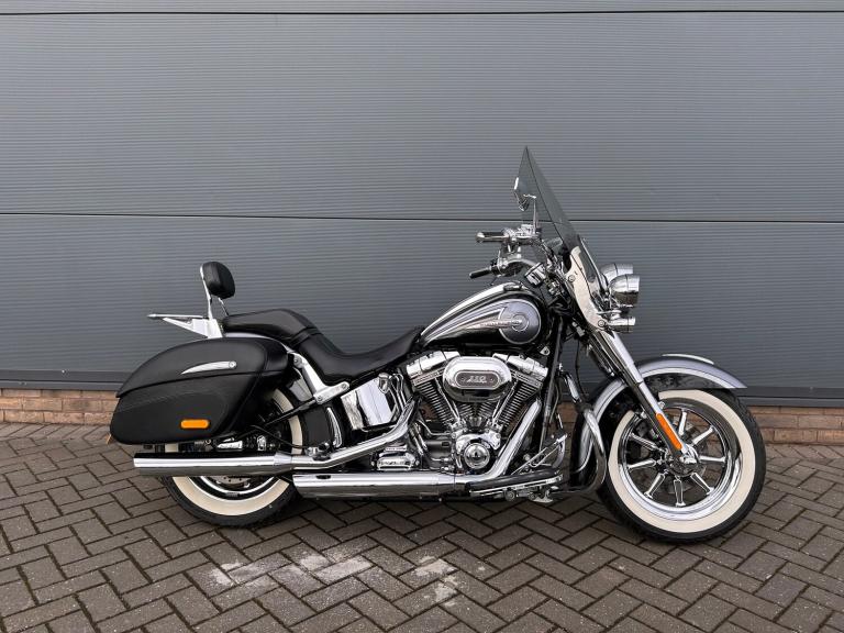 2015 Harley-Davidson CVO FLSNSE SOFTAIL DELUXE Custom Manual