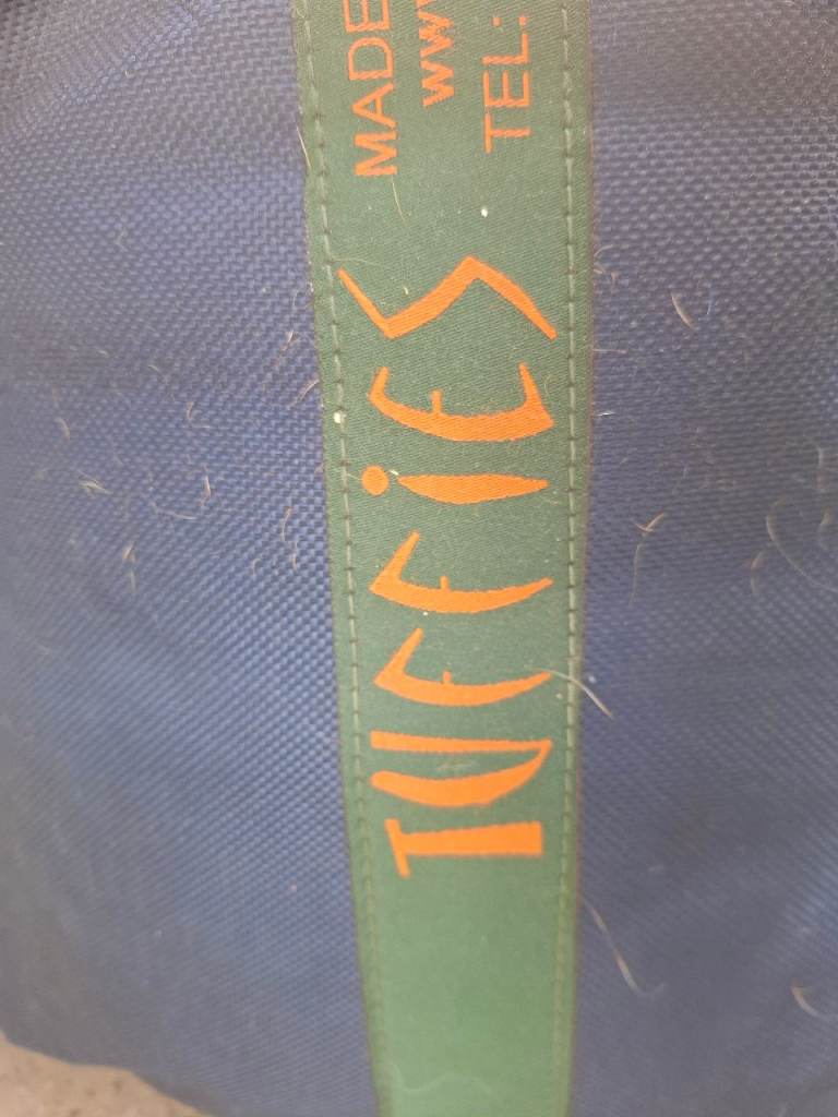 Tuffies Durasoft Dog Nest, used, good condition, spare washable cushion cover