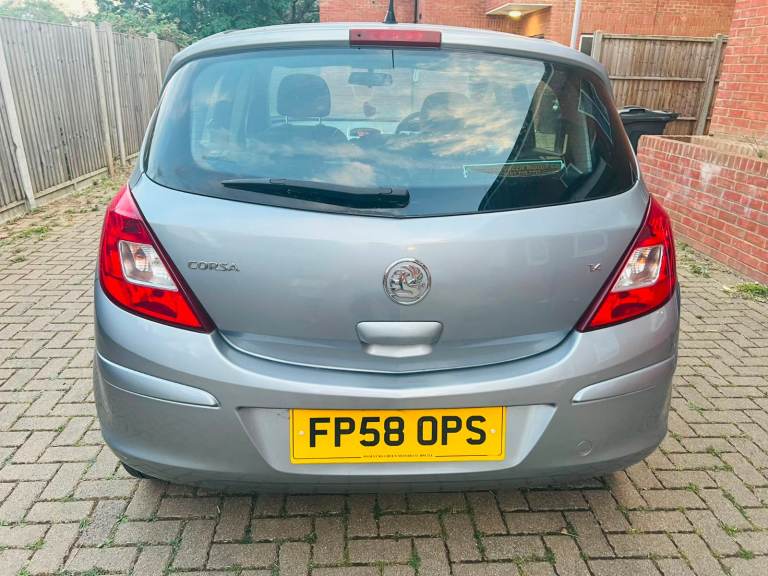 VAUXHALL CORSA 2009 FULLY AUTOMATIC 1.4 PETROL, LOW MILEAGE, HPI CLEAR, GOOD CONDITION, LADY OWENR
