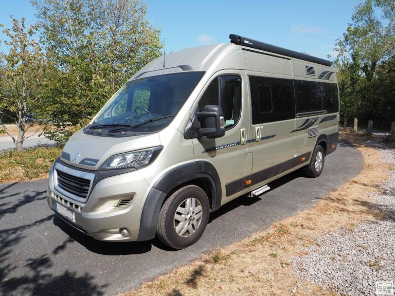 Autosleeper Kemerton XL, 3 Berth, 3 Belt, A/C, Solar, Underslung Gas
