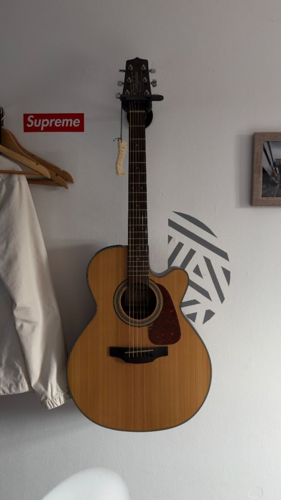 Acoustic Guitar - Takamine GN10CE NS 