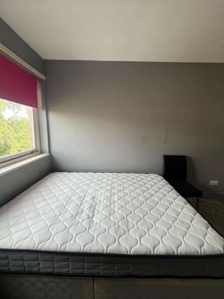 Studio Flat in Kenton Close, Bracknell, RG12 9AZ 