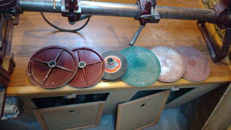 Wood turning lathe. Coronet Major.