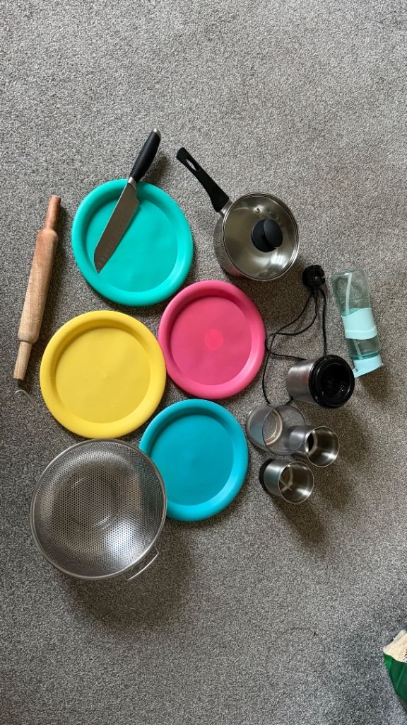 Kitchen Utensil Bundle – Good Condition