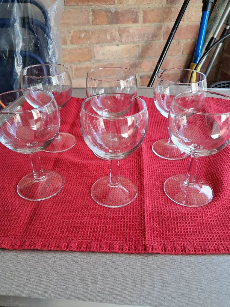 'Everyday' wine glasses