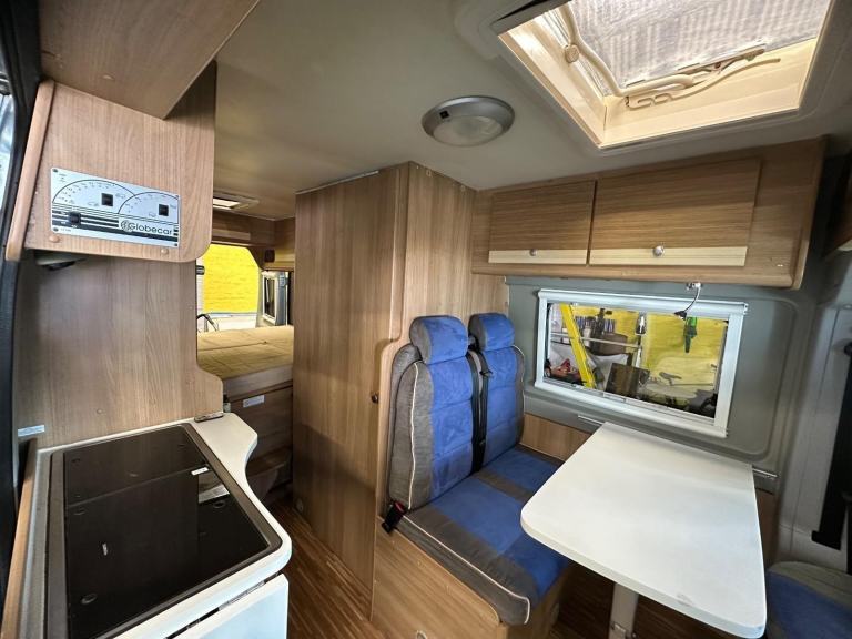 Globecar Globescout 2 berth 4 belts LHD DIESEL MANUAL 2007/57