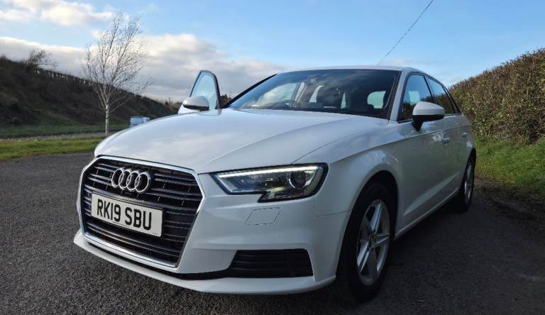 Audi, A3, Hatchback, 2019, Manual, 1598 (cc), 5 doors