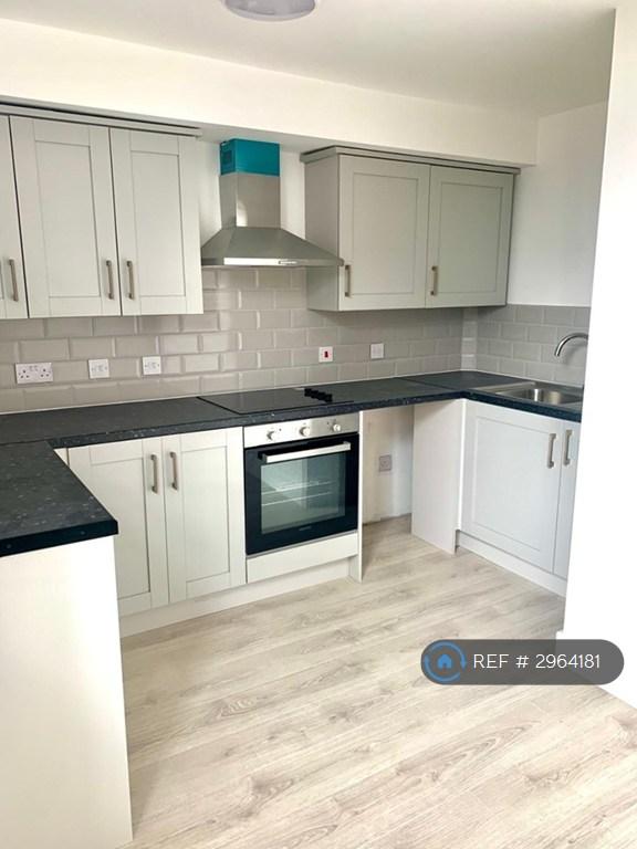 2 bedroom flat in Picton Road, Wavertree, Liverpool, L15 (2 bed) (#2964181)