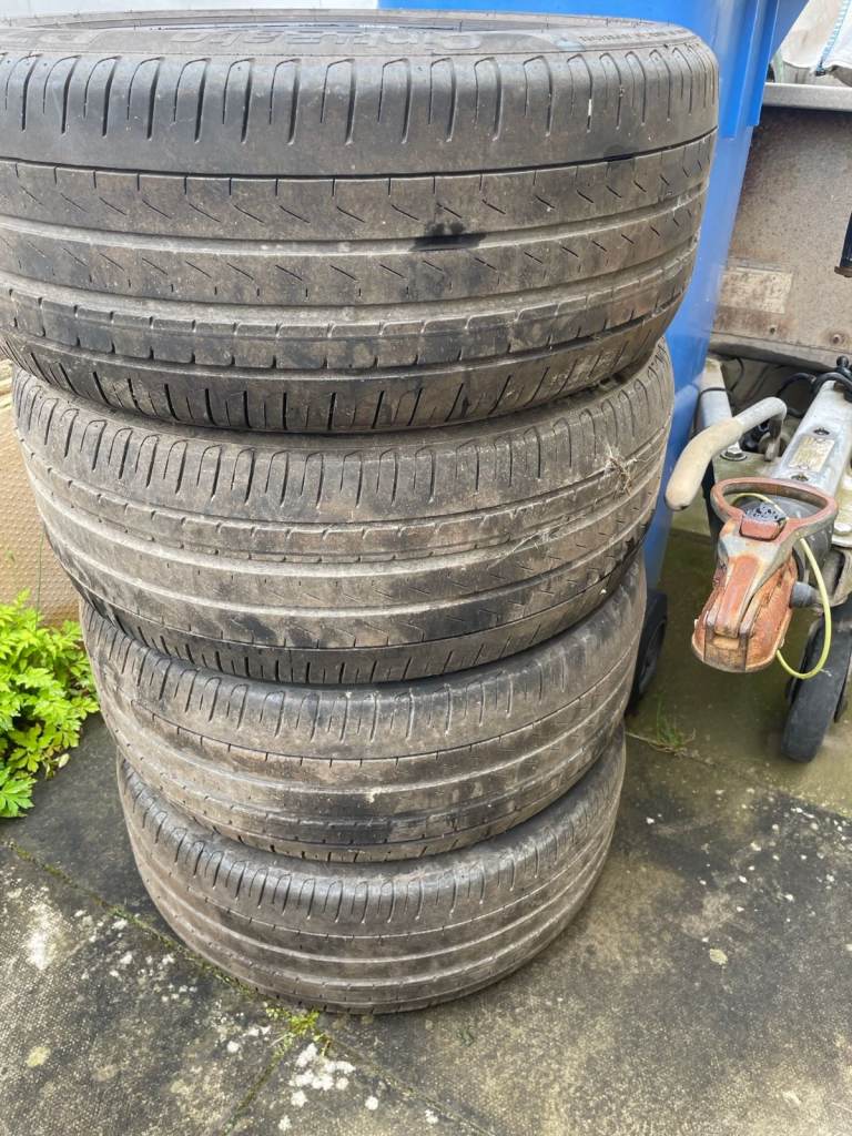 Pirelli Part Worn Tyres (Set)