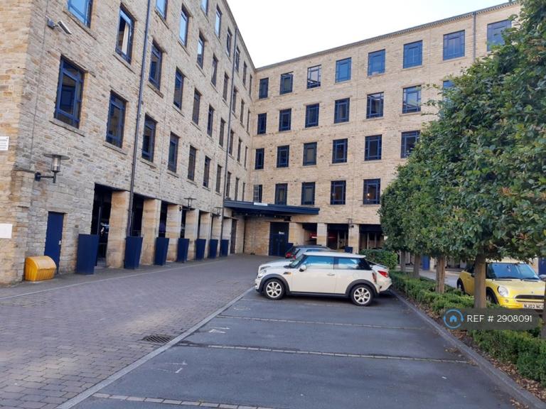 1 bedroom flat in The Melting Point, Huddersfield, HD1 (1 bed) (#2908091)