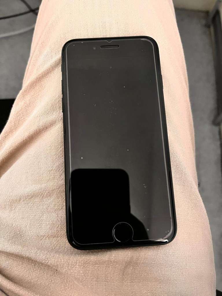 Iphone 7 in very good condition