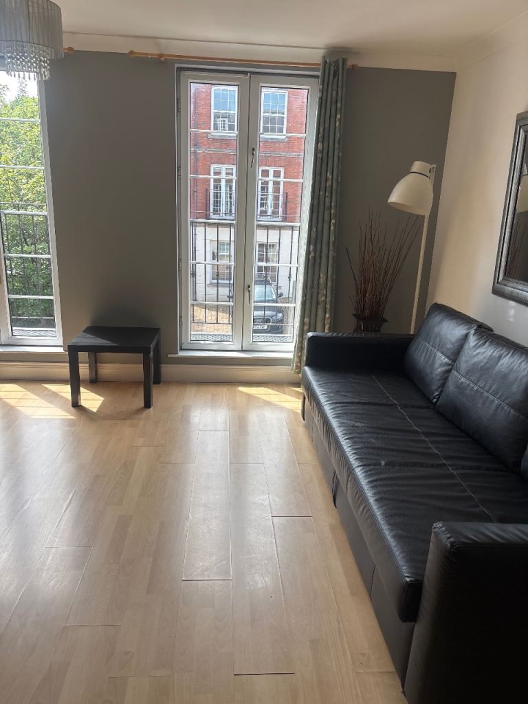 Room to rent asap 
