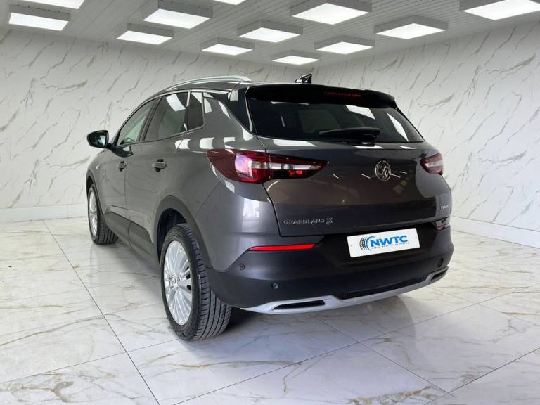 2018 Vauxhall Grandland X 1.6 Turbo D Tech Line Nav 5dr HATCHBACK DIESEL Manual
