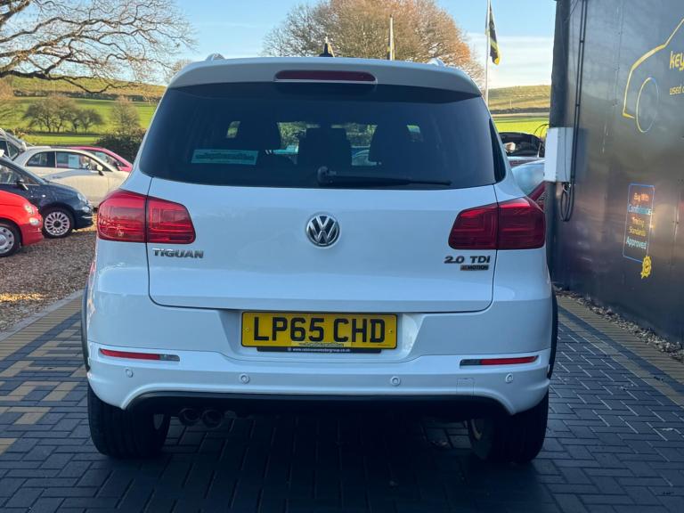 2015 Volkswagen Tiguan 2.0 TDI BlueMotion Tech R-Line DSG 4WD Euro 6 (s/s) 5dr ESTATE Diesel Auto...