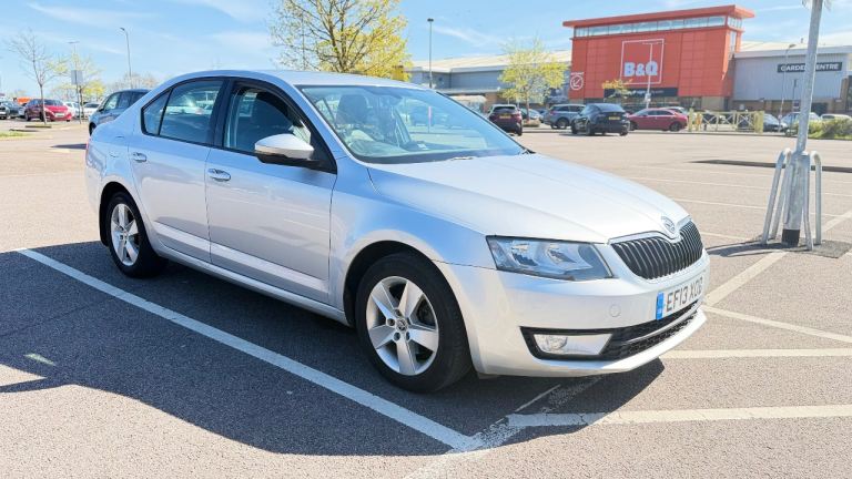 Skoda, OCTAVIA, Hatchback, 2013, Manual, 1968 (cc), 5 doors