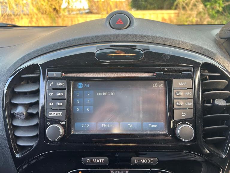 2016 Nissan Juke 1.6 Tekna XTRON Euro 6 5dr HATCHBACK Petrol Automatic