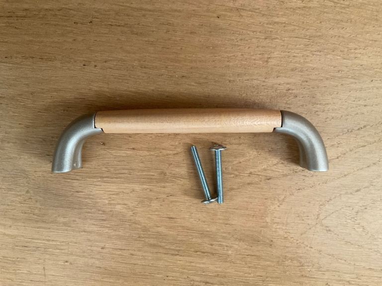 Cupboard handles, metal and wood, 24 new 