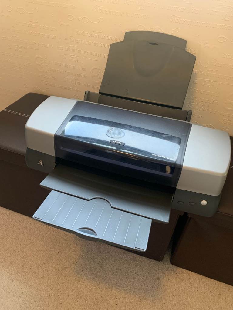 Epson Stylus Photo 1290 Pinter, used.  Sold for spares or repair.