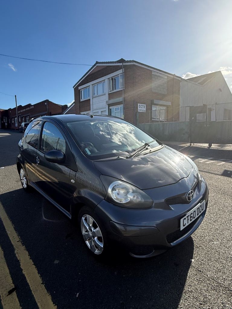 Toyota, AYGO, Hatchback, 2010, Manual, 998 (cc), 5 doors