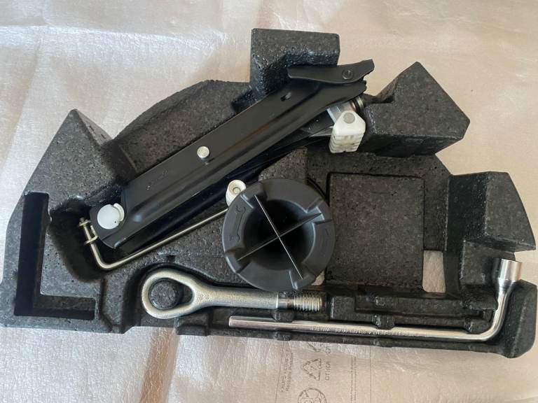 Genuine Mercedes OEM C Class Foam Tool Kit Packer, Jack, Wrench & Towing Eye - Excellent Condition!