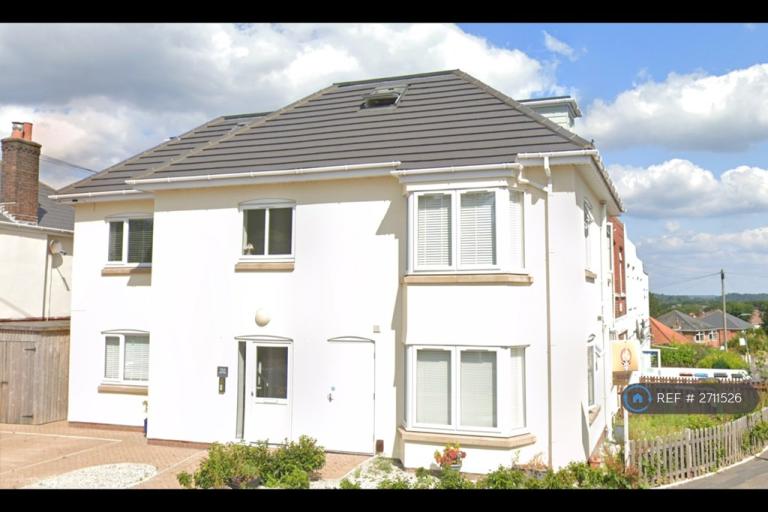 2 bedroom flat in Marie Court, Bournemouth, BH9 (2 bed) (#2711526)