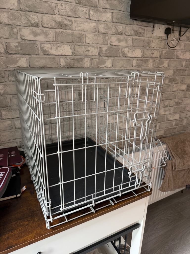 Small dog crate 