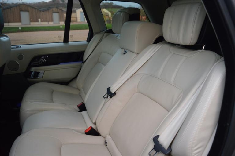 2018 Land Rover Range Rover 4.4 SDV8 Autobiography 4dr Auto ESTATE DIESEL Automatic