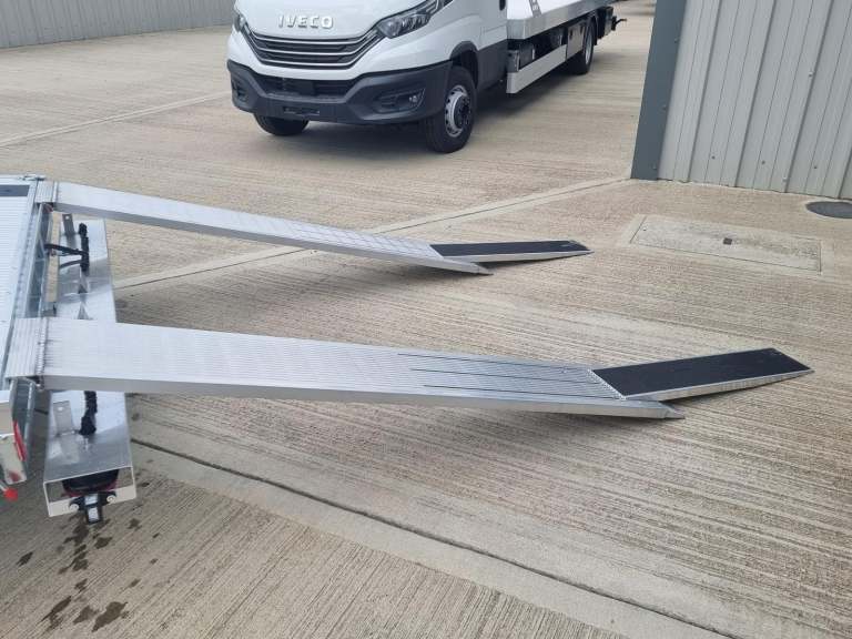 ALUMINIUM RECOVERY TRUCK BODY AMS E-BODY BEAVERTAIL CAR TRANSPORTER