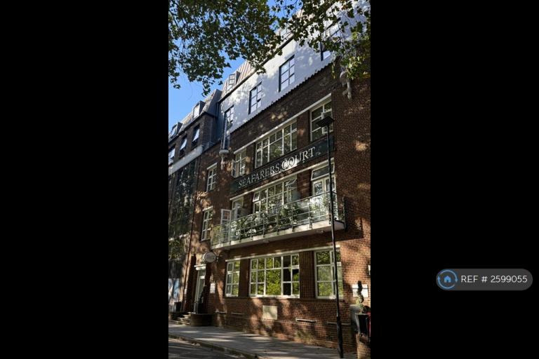 1 bedroom flat in Queens Terrace, Southampton, SO14 (1 bed) (#2599055)