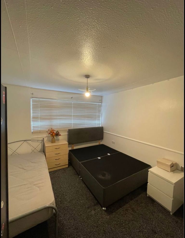 Big Double Bedroom Available 