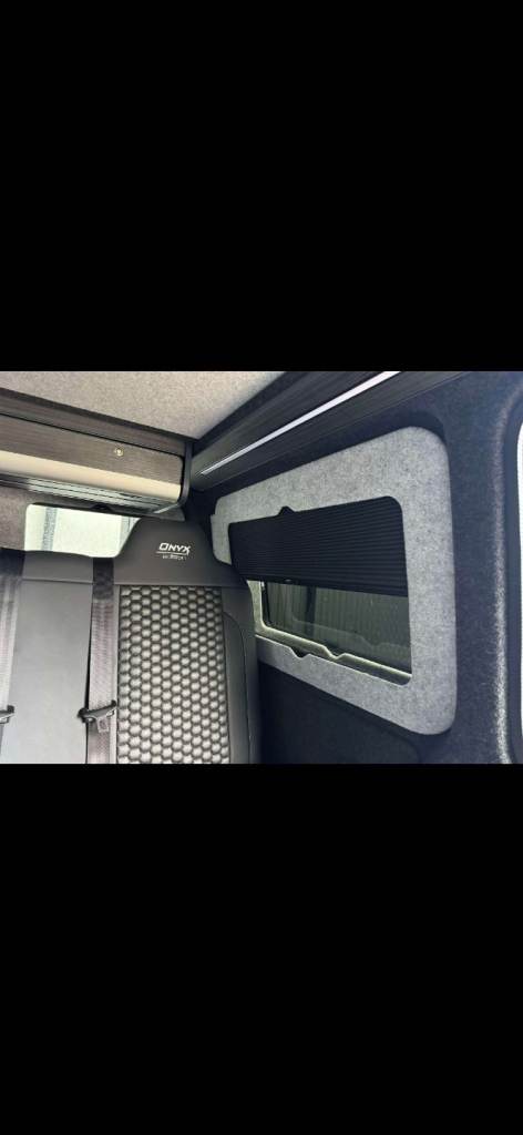 Volkswagen Transporter pop top camper campervan motorhome rv