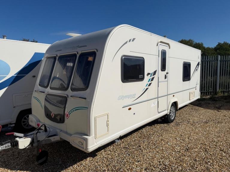 2011 Bailey Olympus 504 2 doubles beds