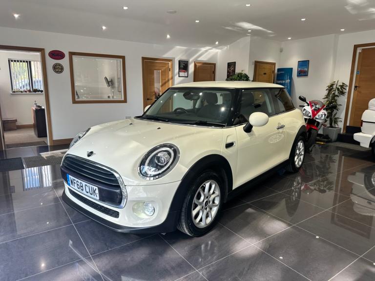 2018 MINI Hatch 1.5 Cooper II 3dr Auto HATCHBACK Petrol Automatic