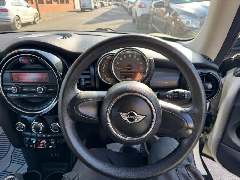 2016 MINI Hatch 1.5 Cooper 3dr HATCHBACK Petrol Manual