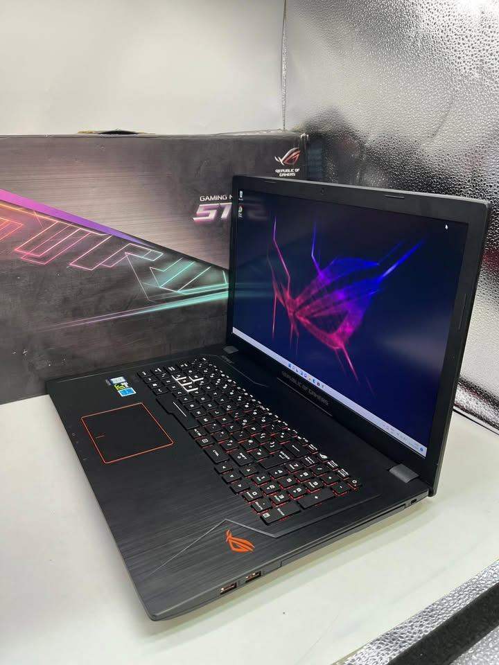 ASUS ROG STRIX Gaming Laptop | i5 | 12GB RAM | 1TB SSD | GTX 1050 |