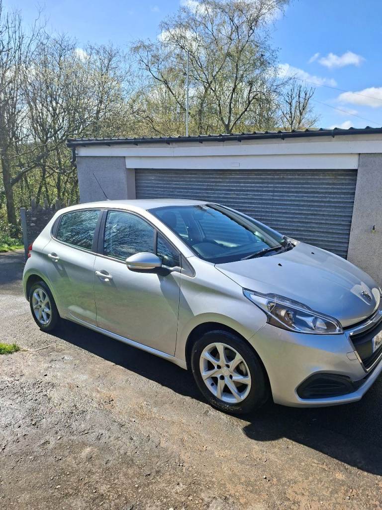 Peugeot, 208, Hatchback, 2018, Manual, 1199 (cc), 5 doors